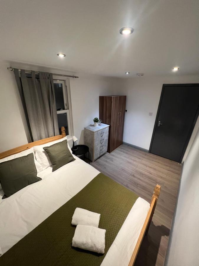 3 Bedroom Flat In King'S Cross, St Pancras'S. 8 People Londra Esterno foto