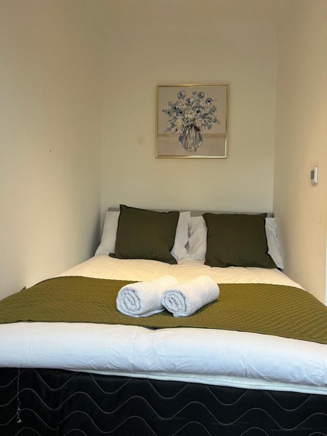3 Bedroom Flat In King'S Cross, St Pancras'S. 8 People Londra Esterno foto