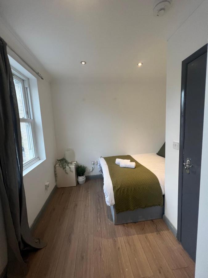 3 Bedroom Flat In King'S Cross, St Pancras'S. 8 People Londra Esterno foto